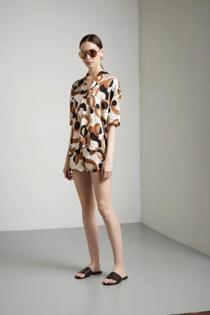 Blusa a serafino in viscosa stretch stampata