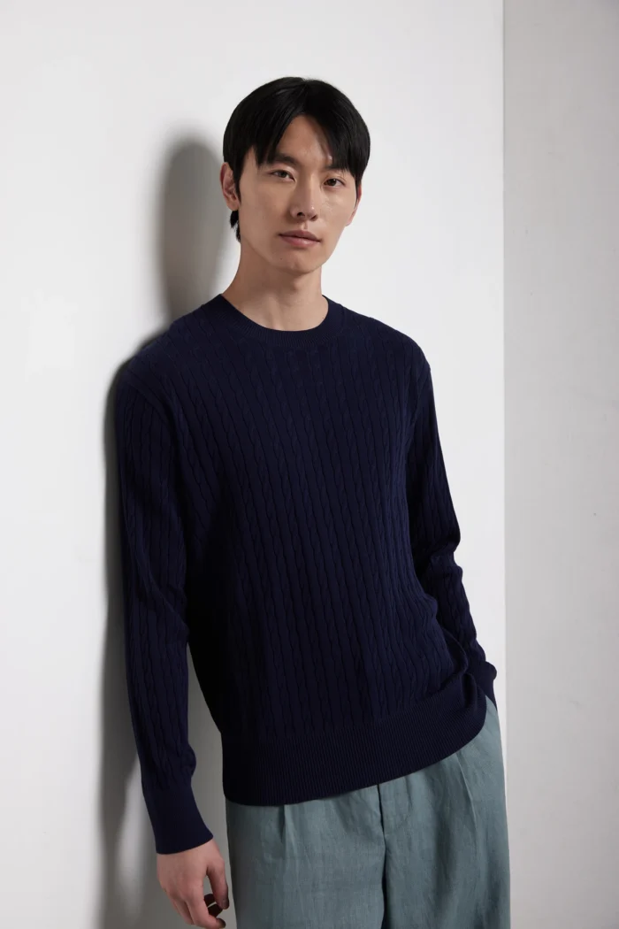 Maglia girocollo manica lunga con trecce e coste in puro cotone