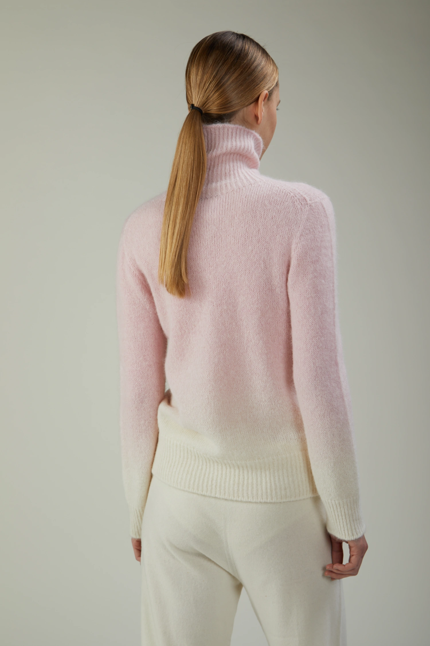 Maglia dolcevita in alpaca dégradé - immagine 4