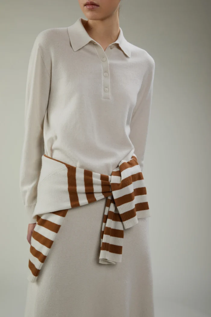 Polo con bottoni in lana e cashmere