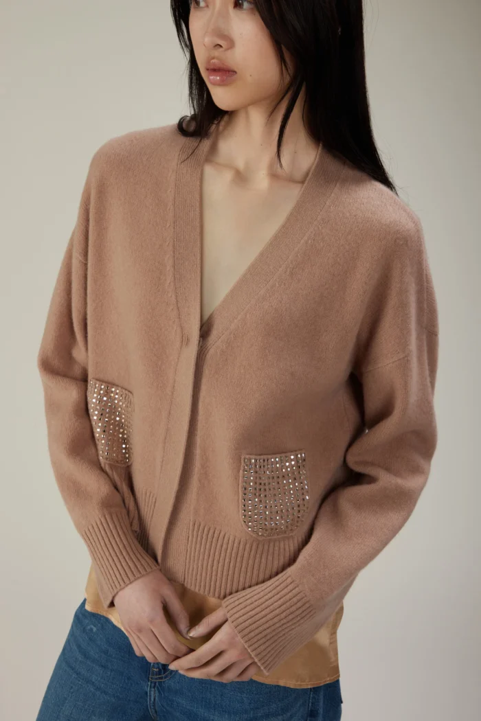 Cardigan in lana con cristalli sulle tasche