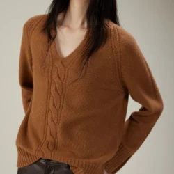 Maglia in cashmere con lavorazione a trecce e maniche raglan - Thumbnail Image 1