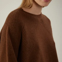 Maglia girocollo in cashmere con lavorazione a punto pannocchia - Thumbnail Image 1