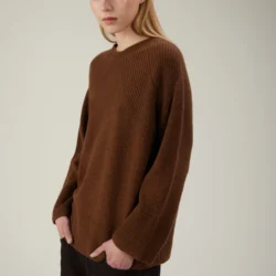 Maglia girocollo in cashmere con lavorazione a punto pannocchia - Thumbnail Image 2