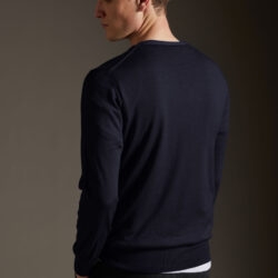 Maglia girocollo in lana merino extrafine - Thumbnail Image 2