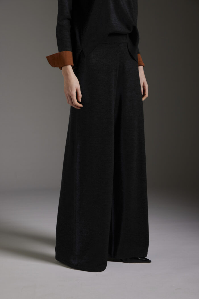 Pantalone Largo In Lana Merino Ultrafine
