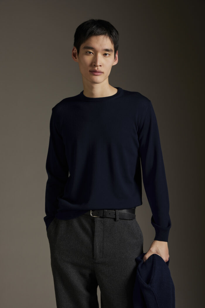 Maglia Girocollo In Lana Merinos Pettinata